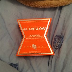 Glamglow flashmud brightening treatment